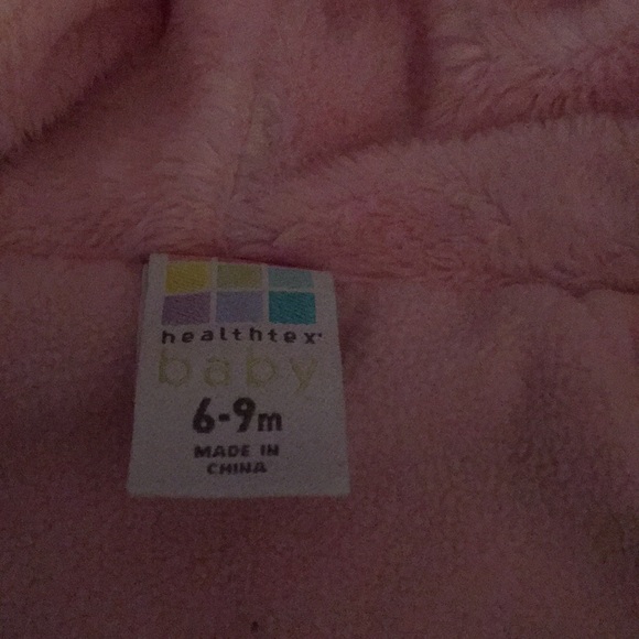 One piece - Picture 2 of 2